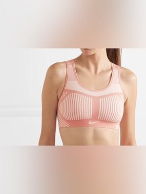 Nike Pink Seamless Light-Support Sports Bra
